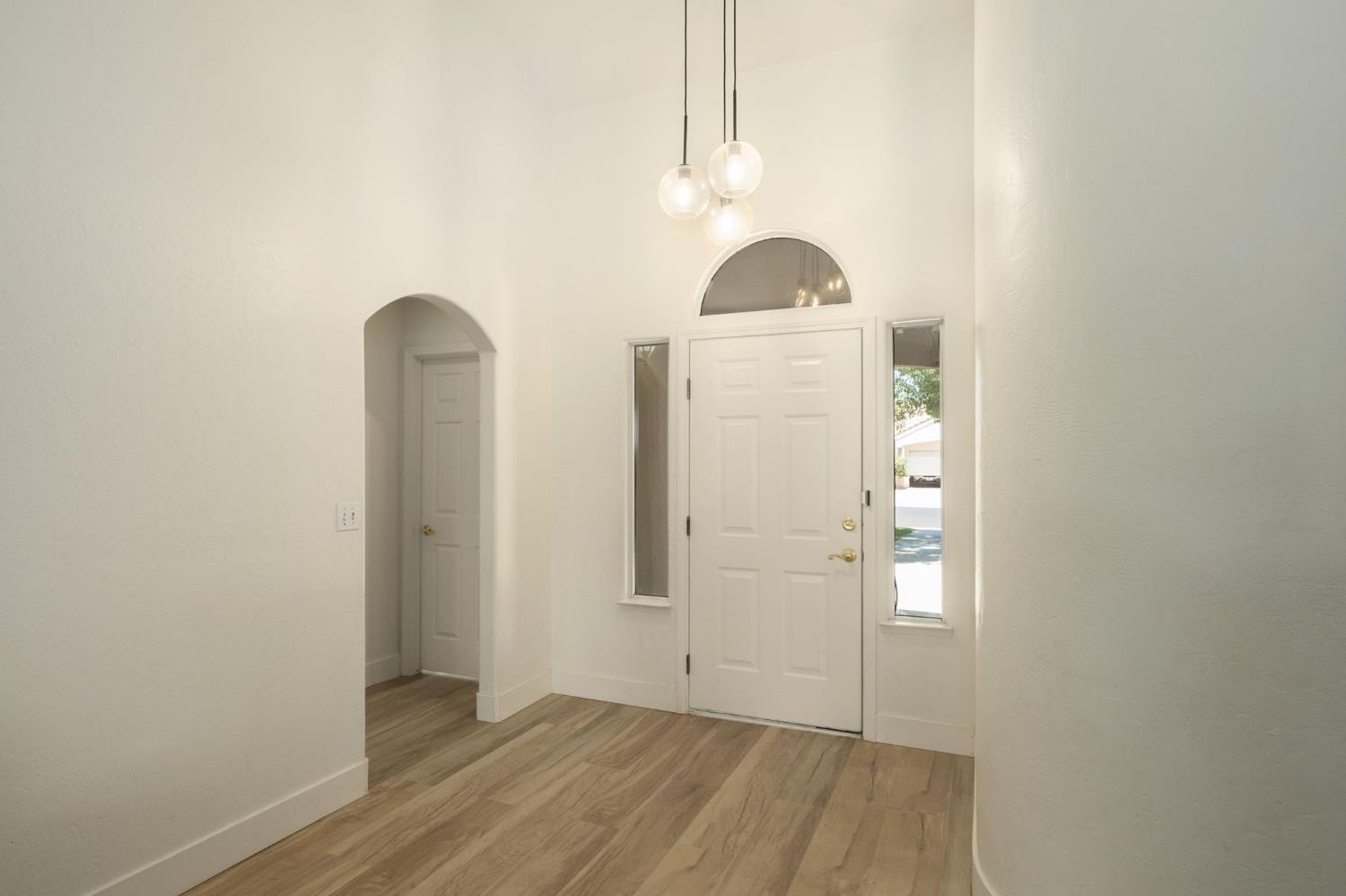 2370 Skansen St, Kingsburg, CA 93631