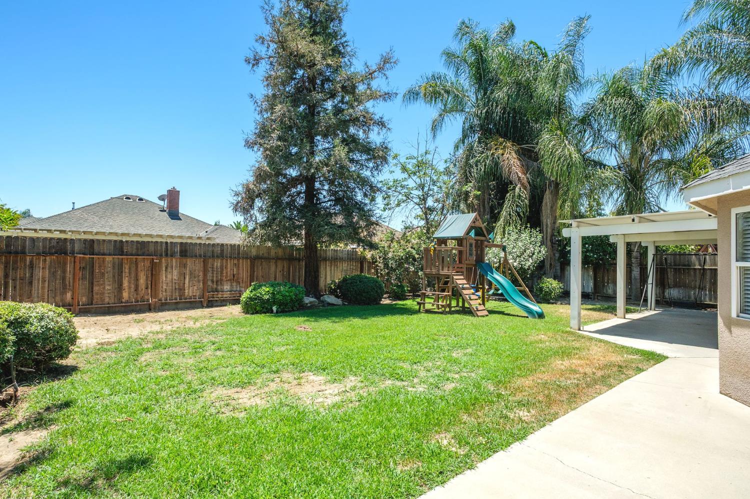 2370 Skansen St, Kingsburg, CA 93631