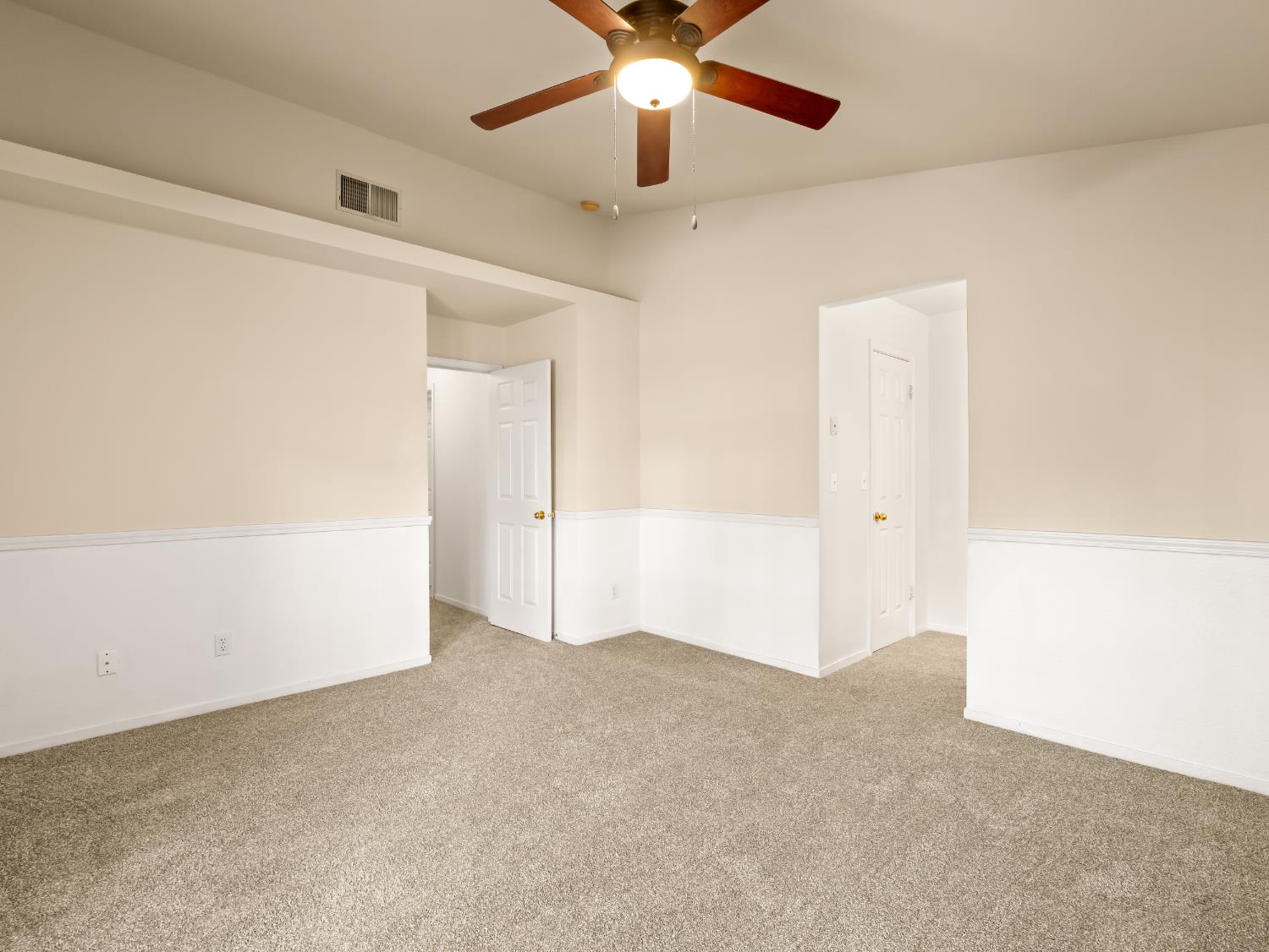 2313 N Milburn Ave, Fresno, CA 93722