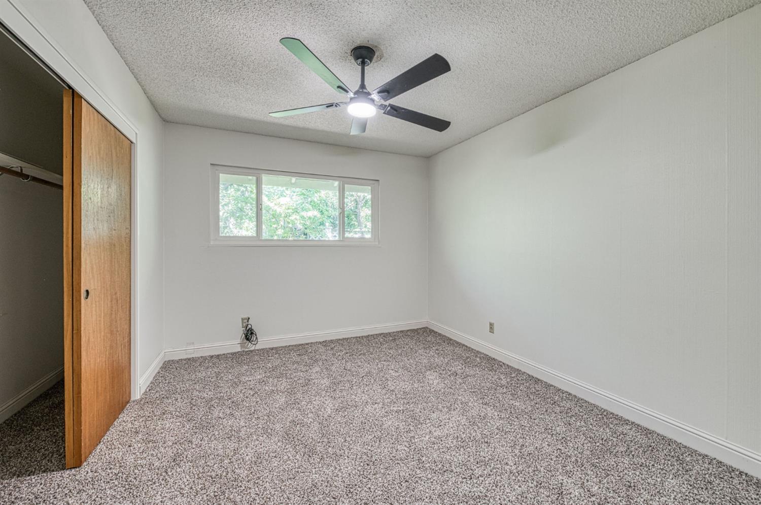 683 W Browning Ave, Fresno, CA 93704