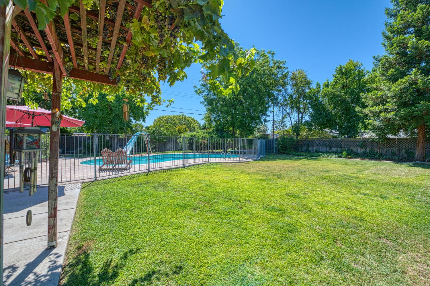 683 W Browning Ave, Fresno, CA 93704