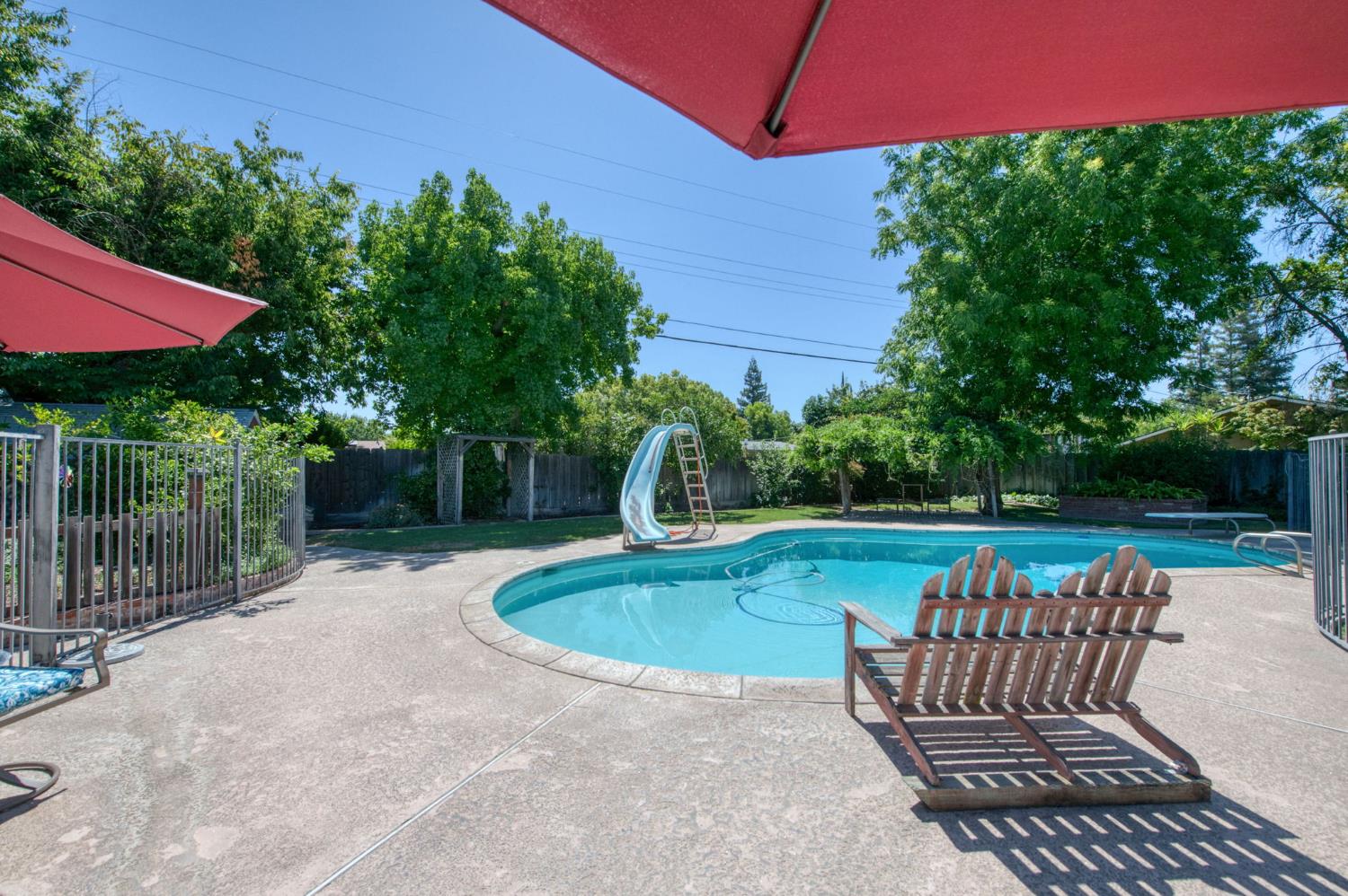 683 W Browning Ave, Fresno, CA 93704