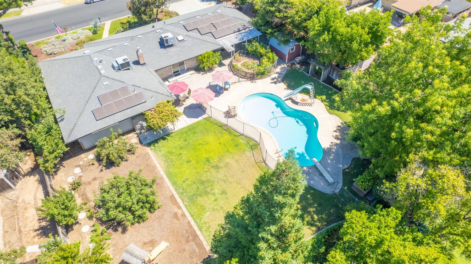 683 W Browning Ave, Fresno, CA 93704