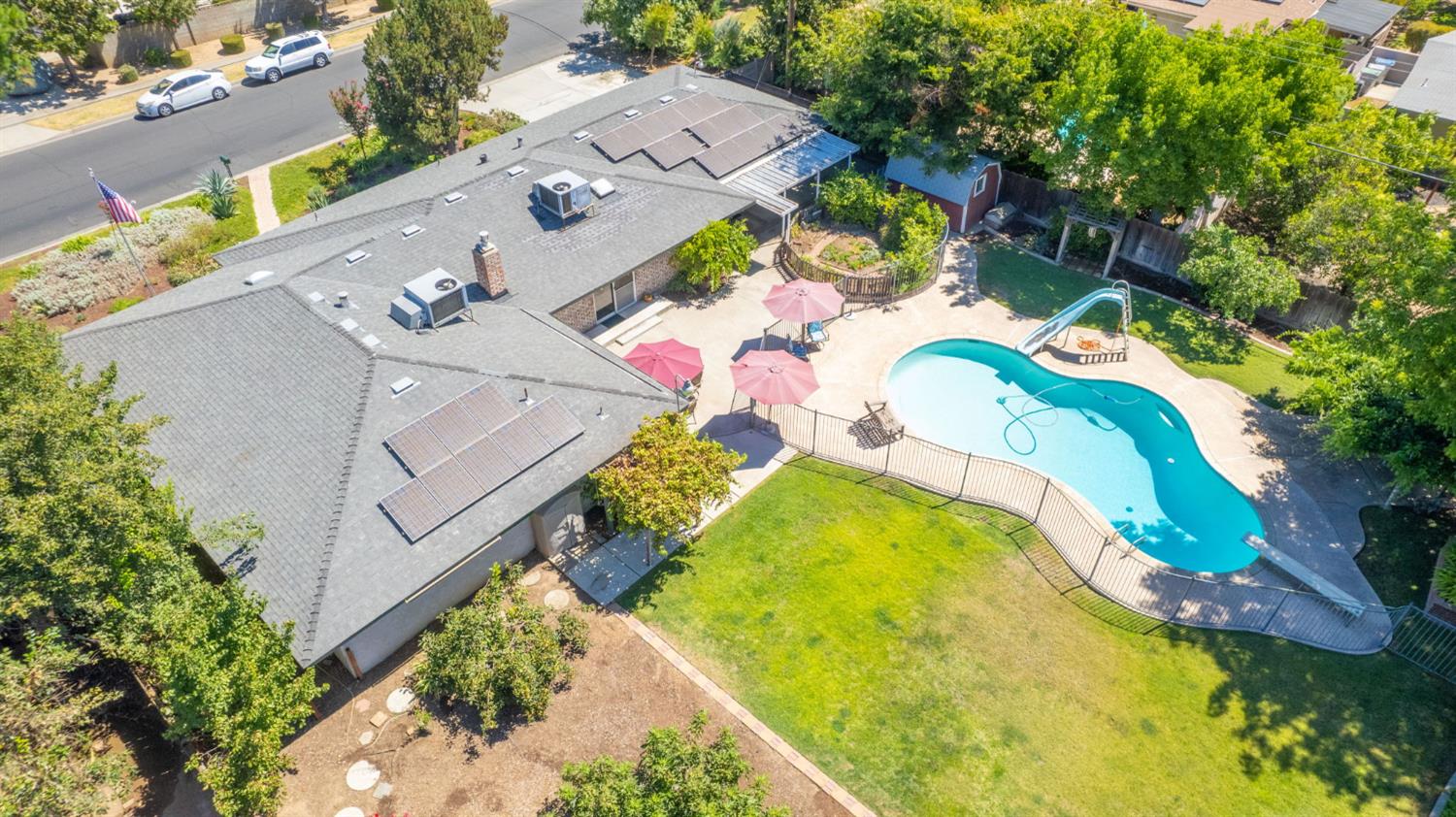 683 W Browning Ave, Fresno, CA 93704