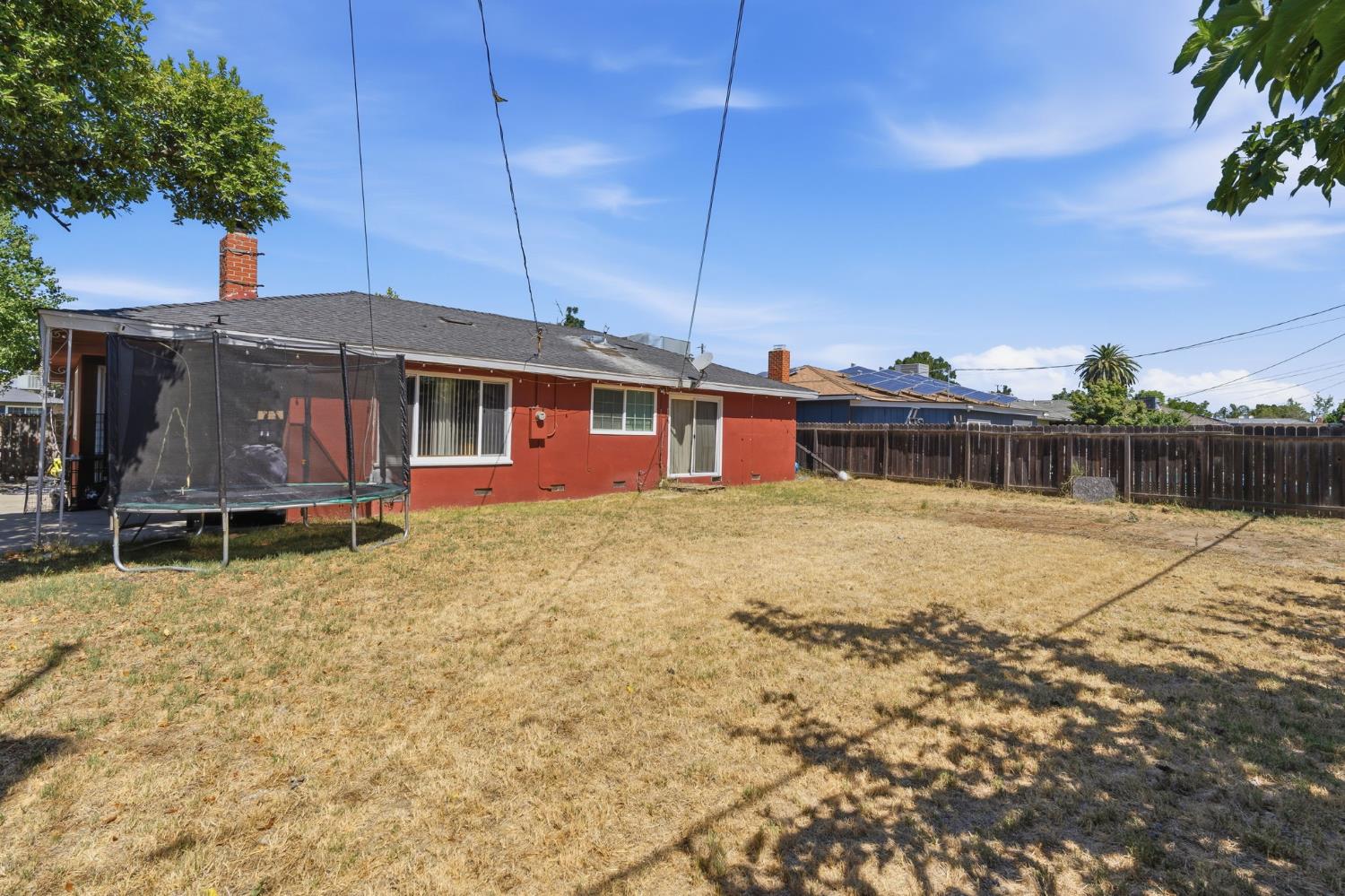 3504 N Wolters Ave, Fresno, CA 93726