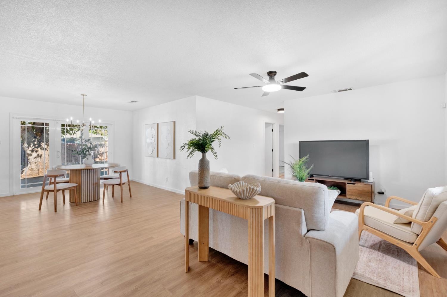 3641 N Maple Ave, Fresno, CA 93726