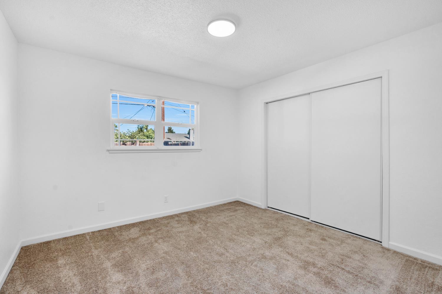 3641 N Maple Ave, Fresno, CA 93726
