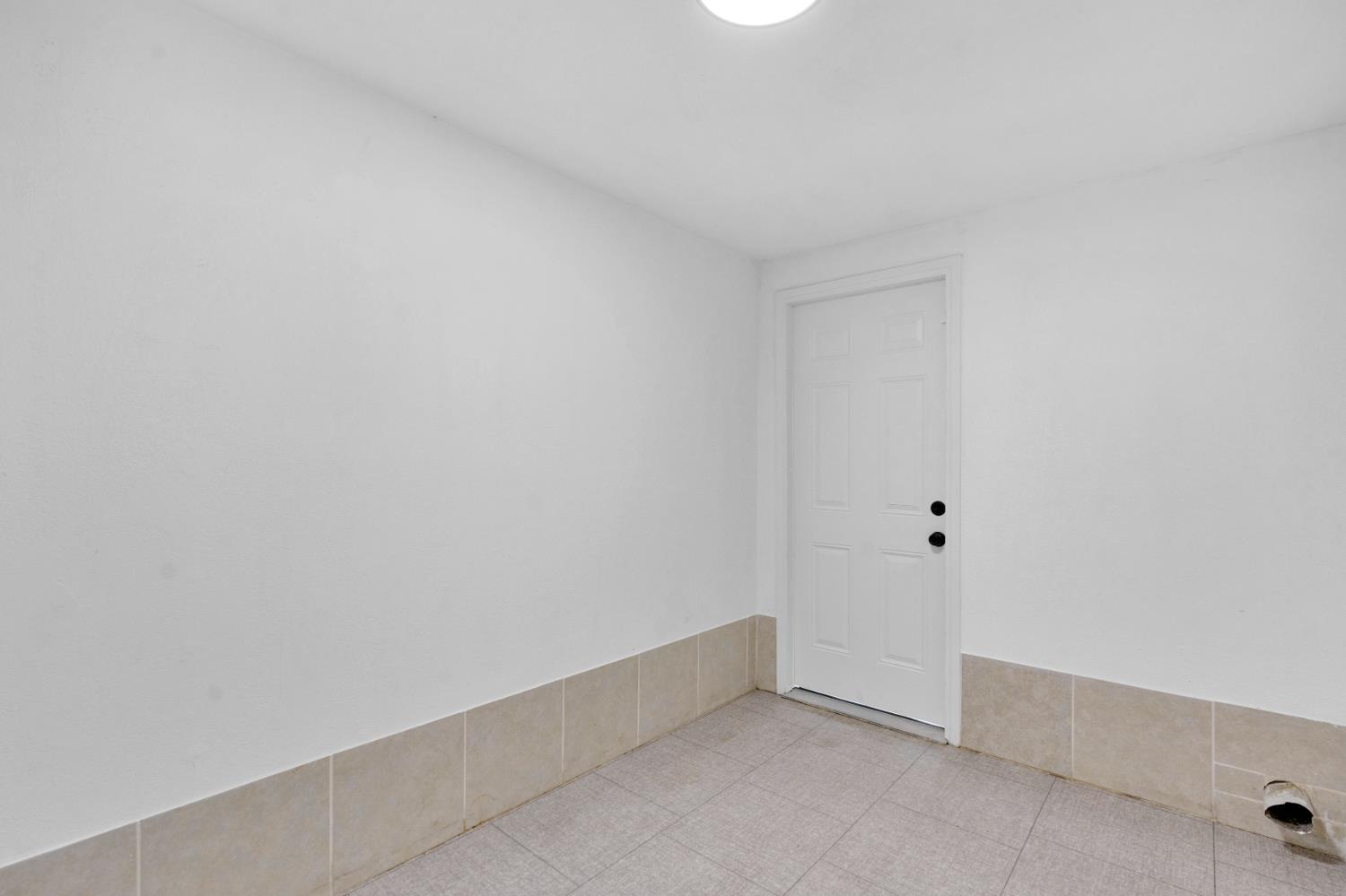 3641 N Maple Ave, Fresno, CA 93726