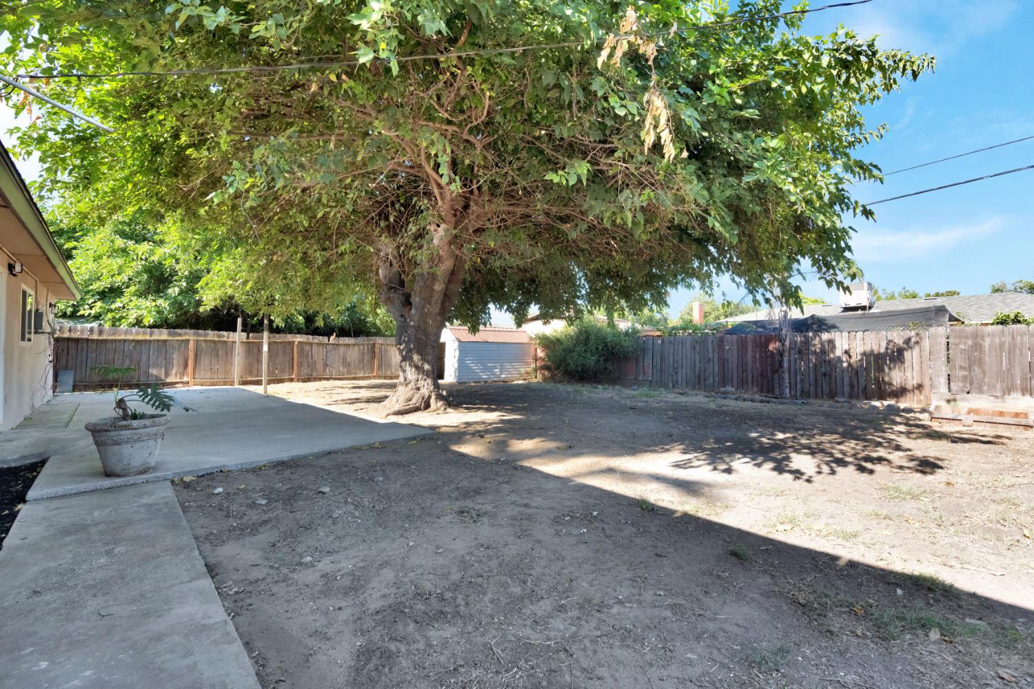 3641 N Maple Ave, Fresno, CA 93726
