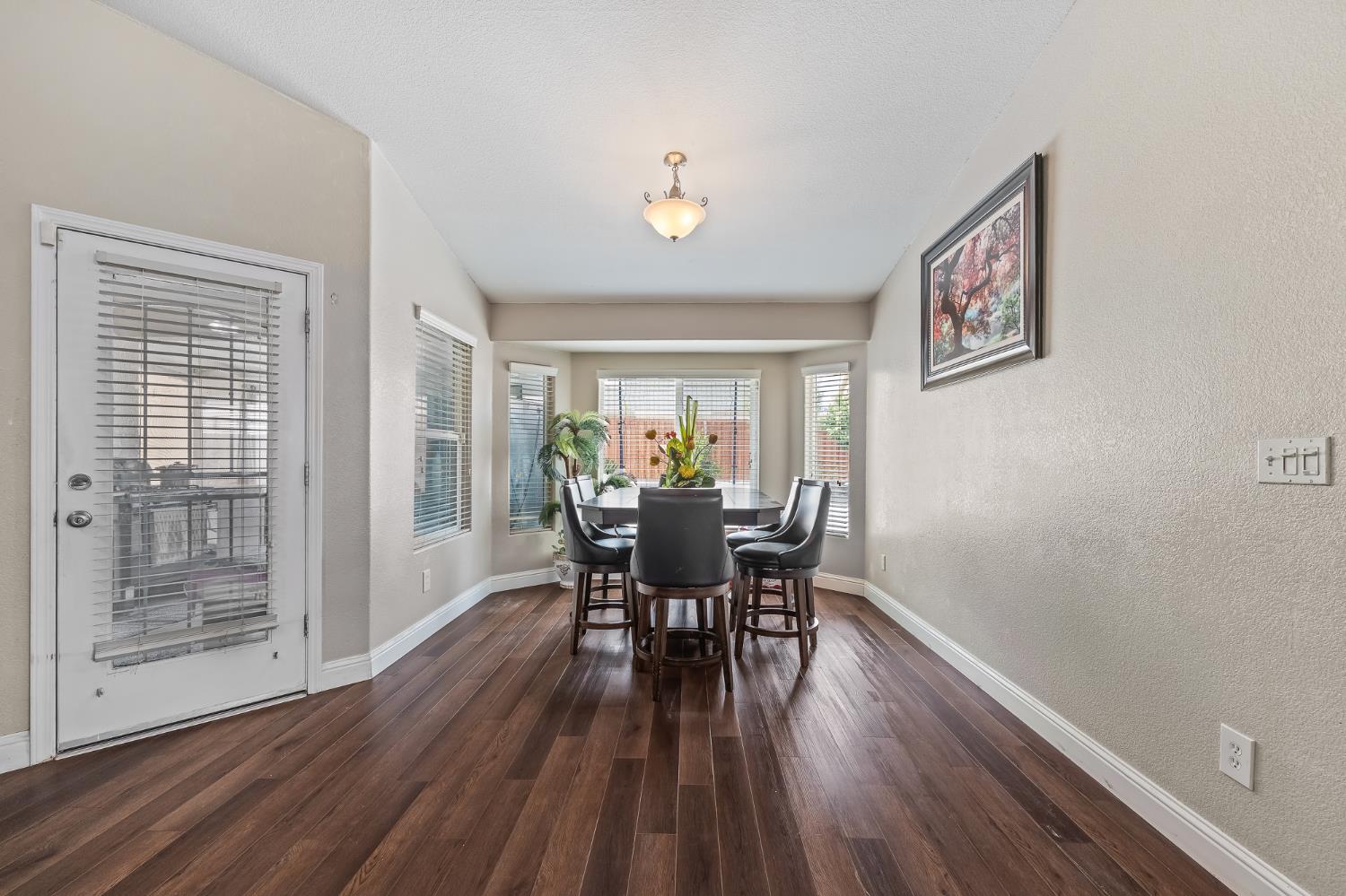5110 W Simpson Ave, Fresno, CA 93722