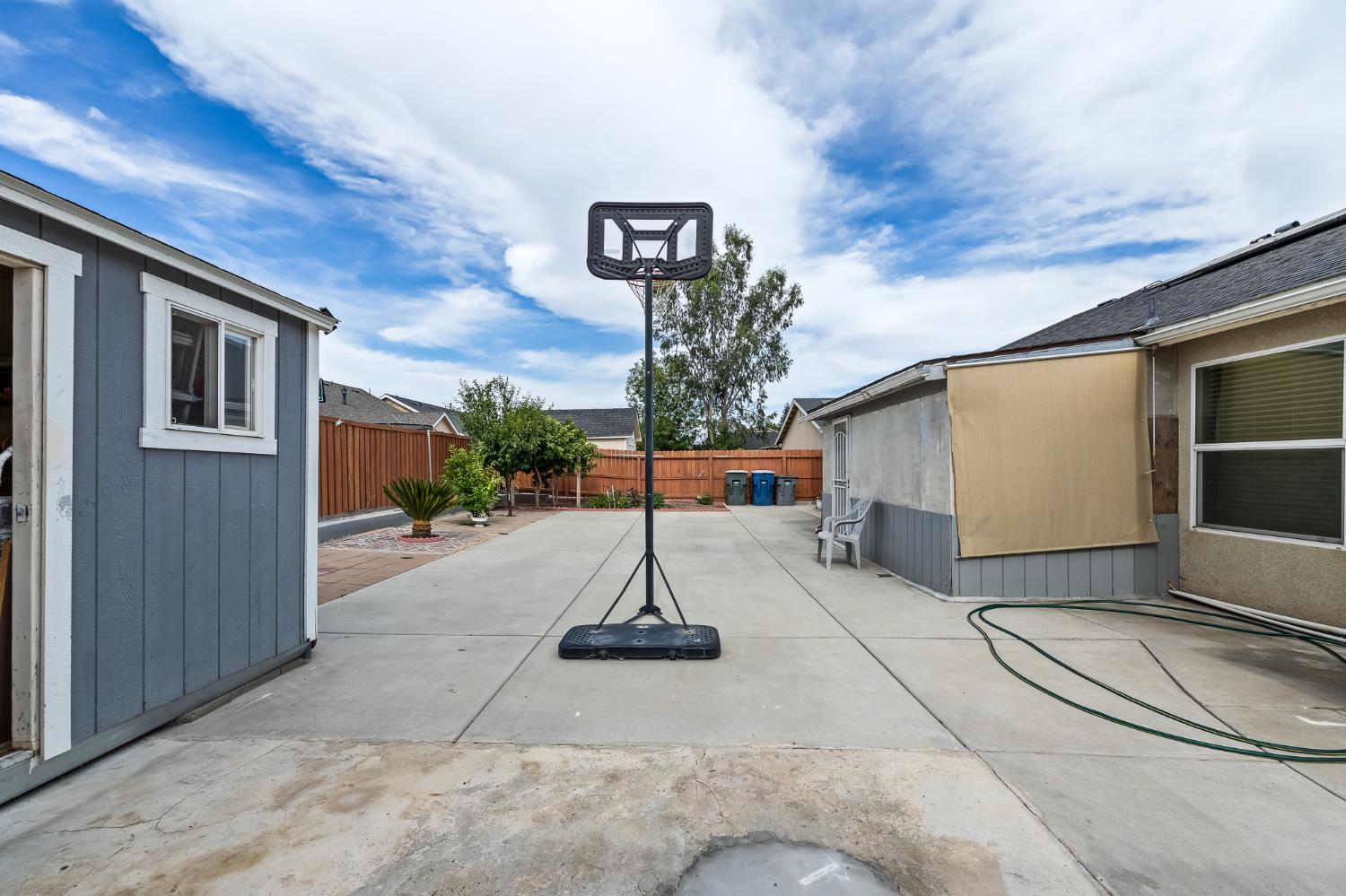 5110 W Simpson Ave, Fresno, CA 93722