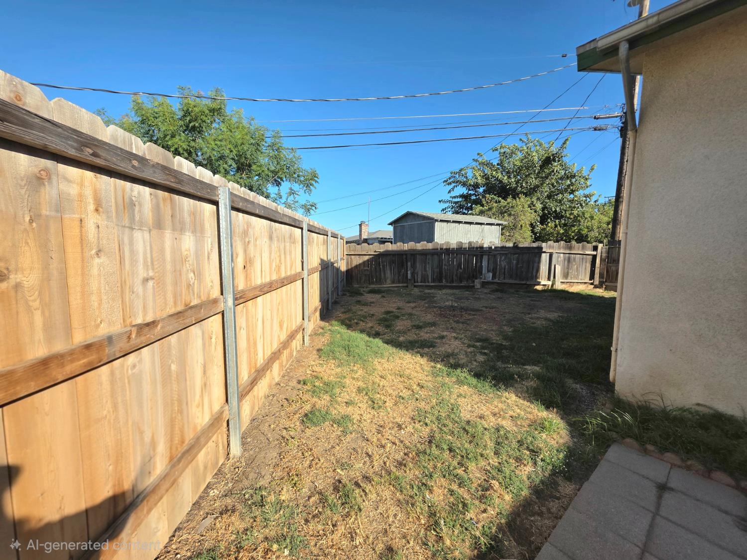 2001 N Burl Dr, Hanford, CA 93230