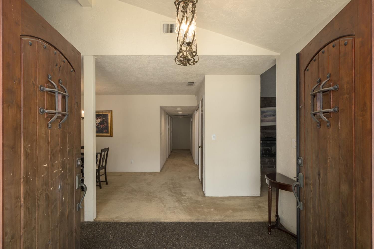 5367 N Briarwood Ave, Fresno, CA 93711
