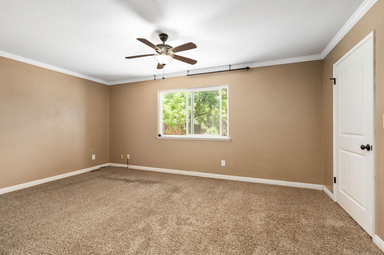 39749 Pine Ridge Rd, Oakhurst, CA 93644