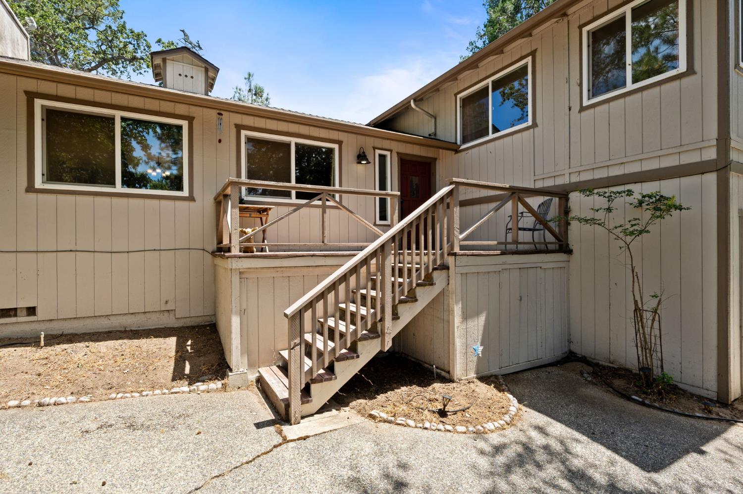 39749 Pine Ridge Rd, Oakhurst, CA 93644