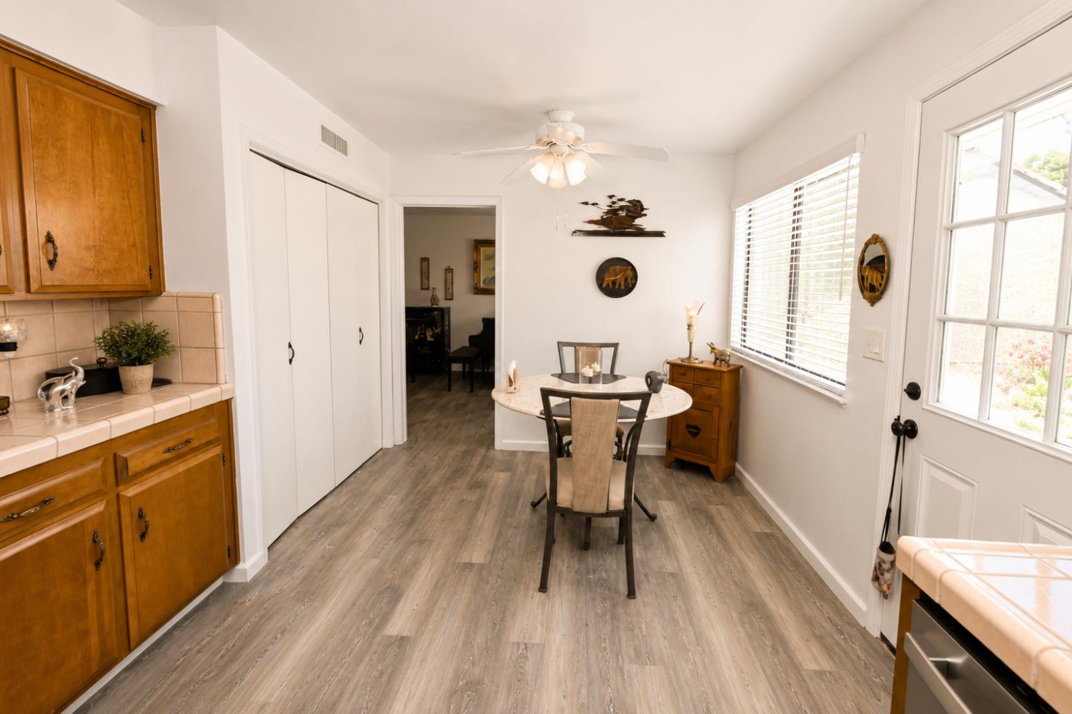 1935 W Santa Ana Ave, Fresno, CA 93705