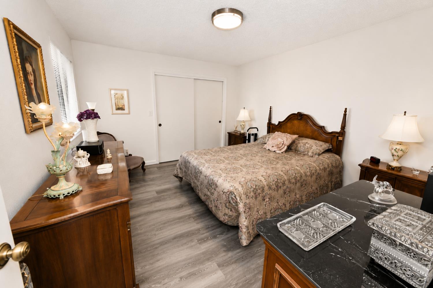 1935 W Santa Ana Ave, Fresno, CA 93705
