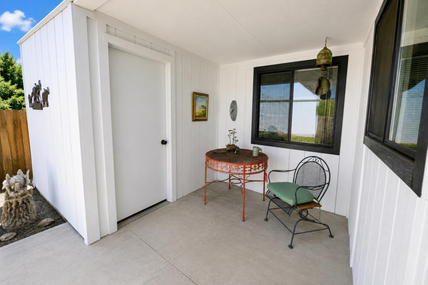 1935 W Santa Ana Ave, Fresno, CA 93705