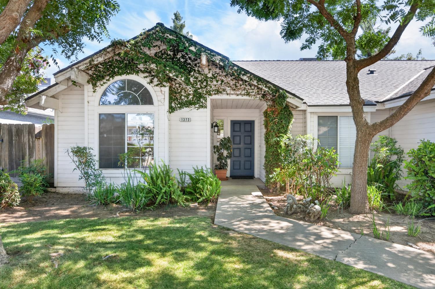 1373 E Portland Ave, Fresno, CA 93720