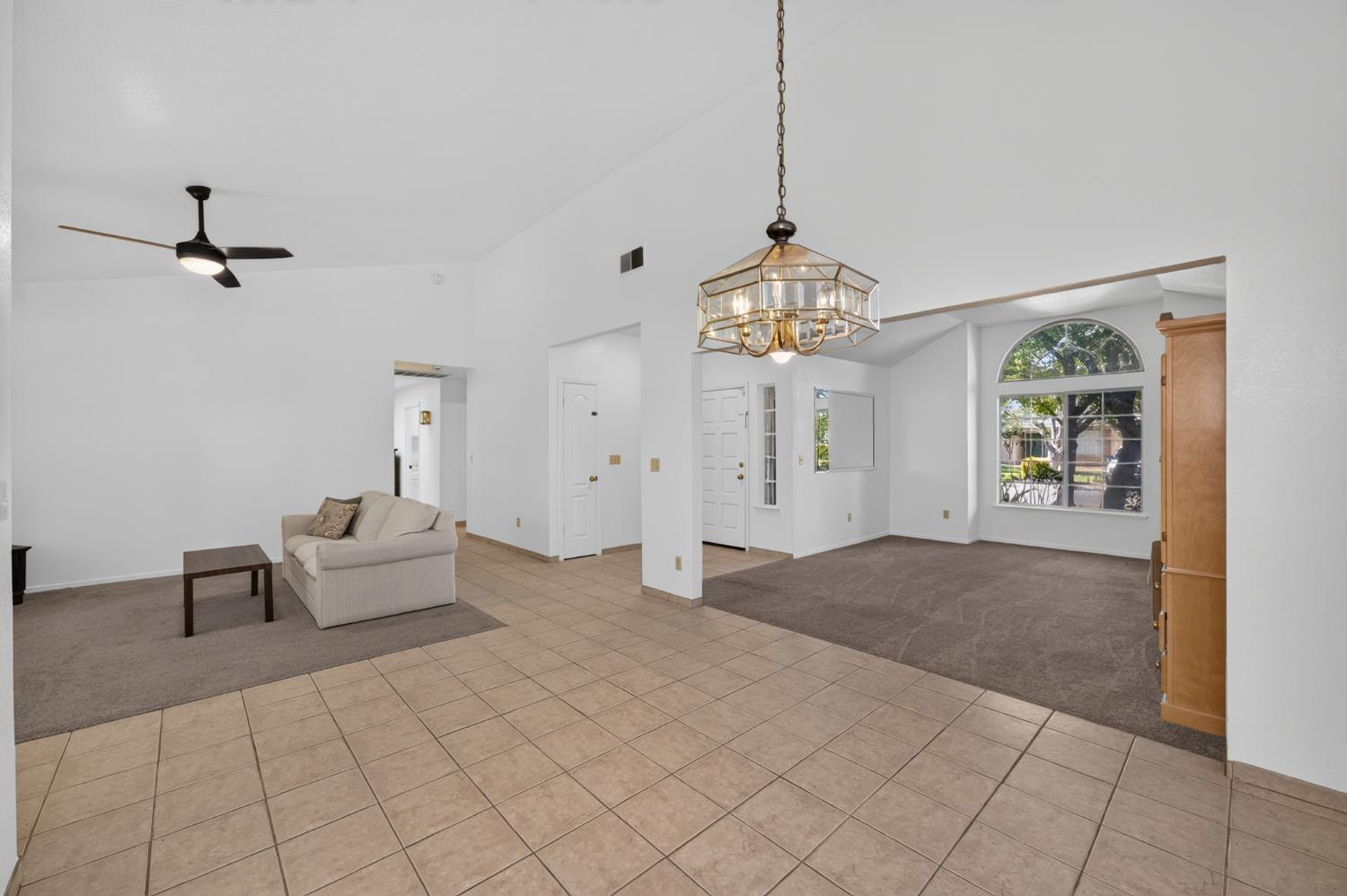 1373 E Portland Ave, Fresno, CA 93720