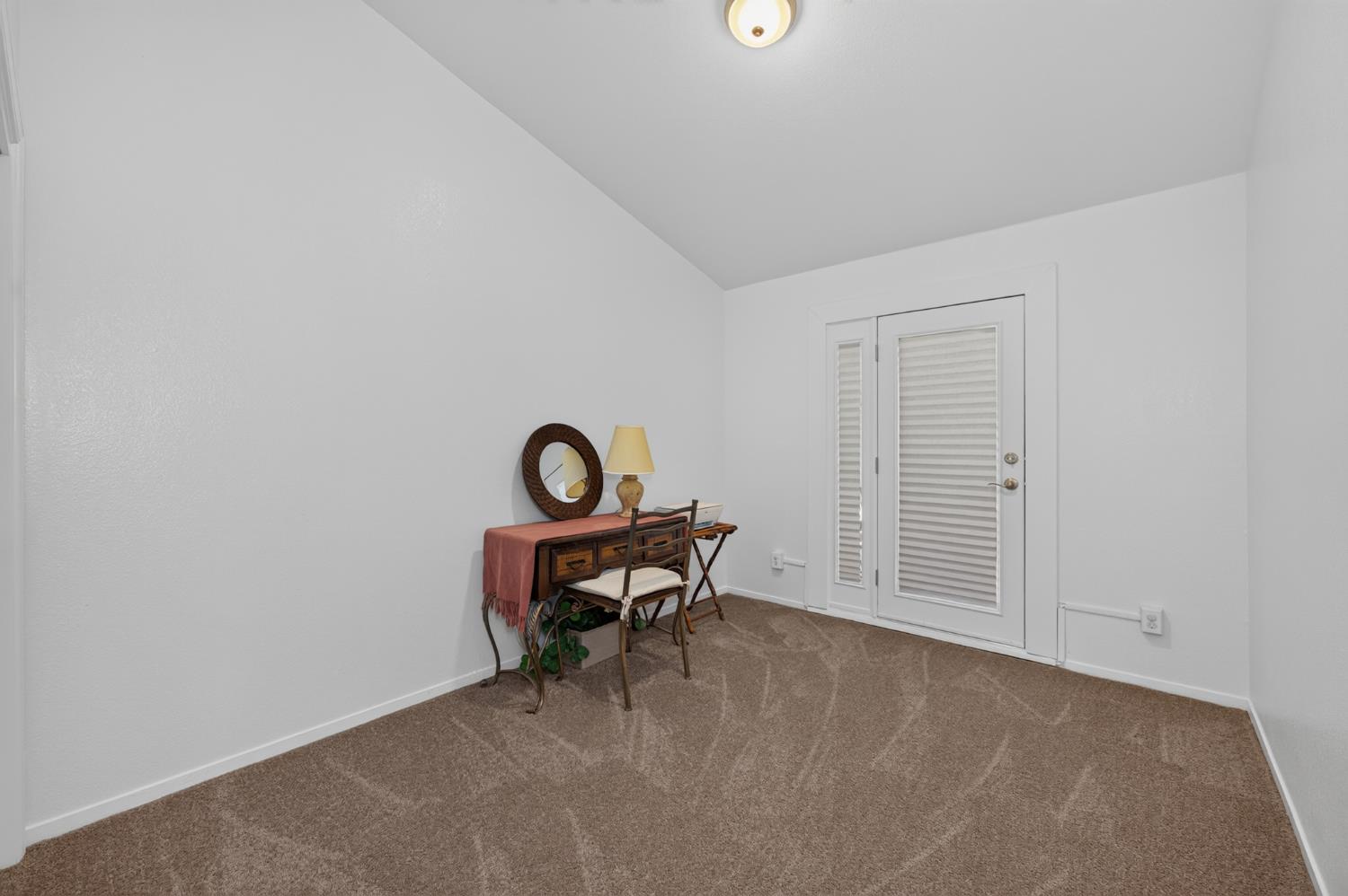 1373 E Portland Ave, Fresno, CA 93720