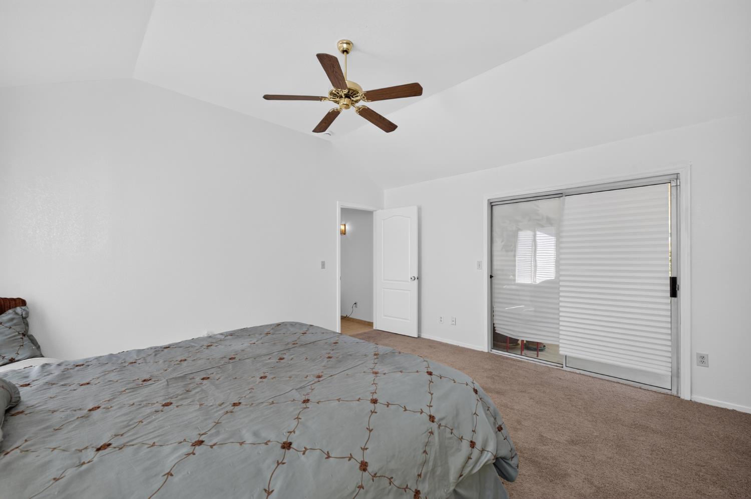 1373 E Portland Ave, Fresno, CA 93720