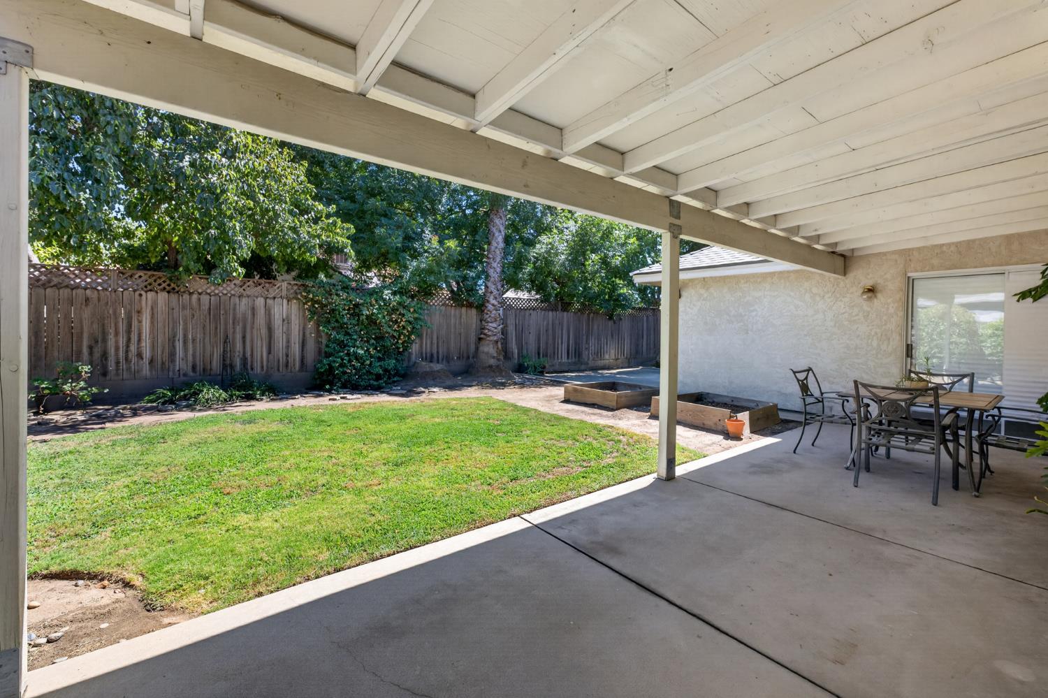 1373 E Portland Ave, Fresno, CA 93720