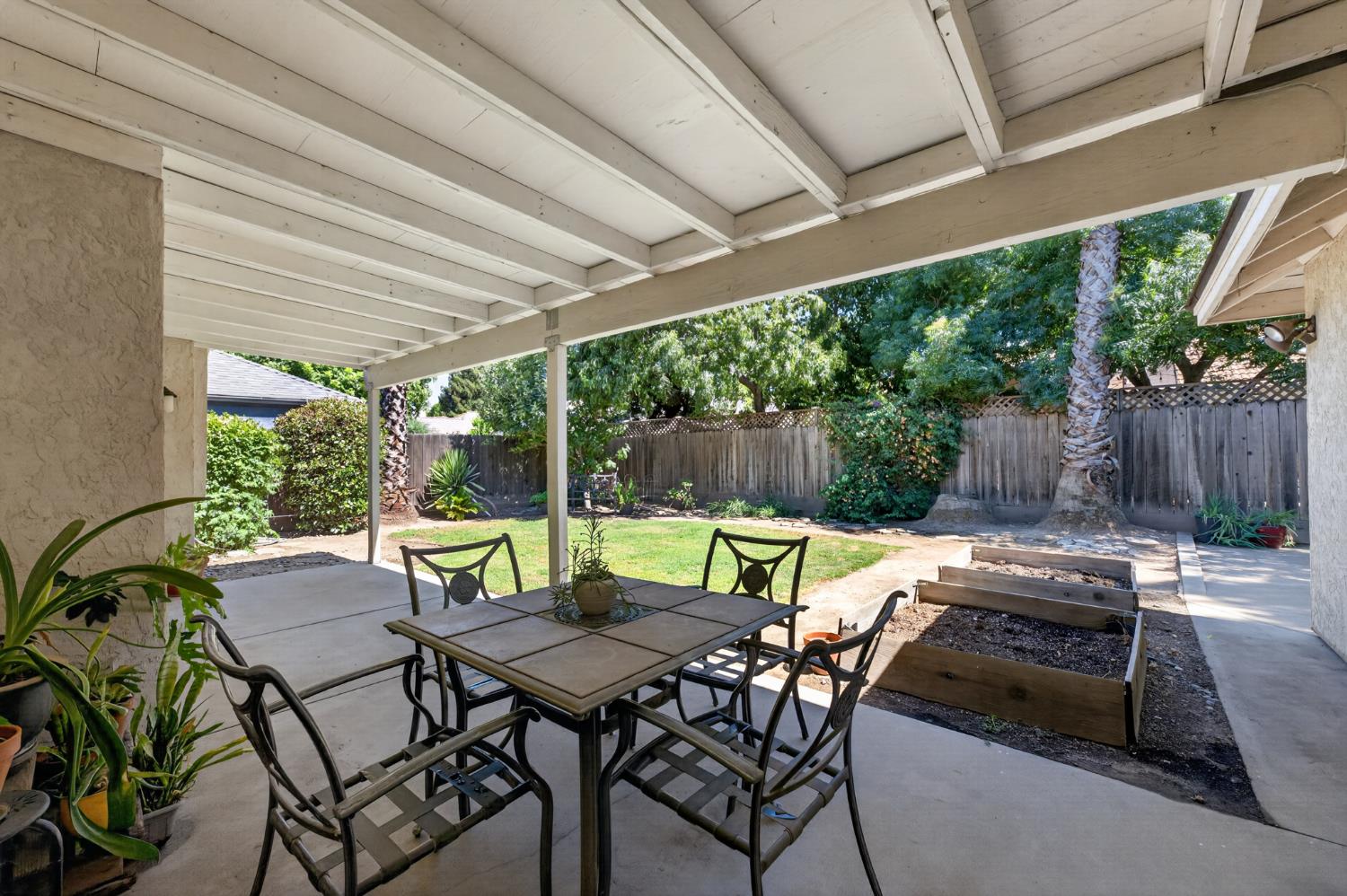 1373 E Portland Ave, Fresno, CA 93720