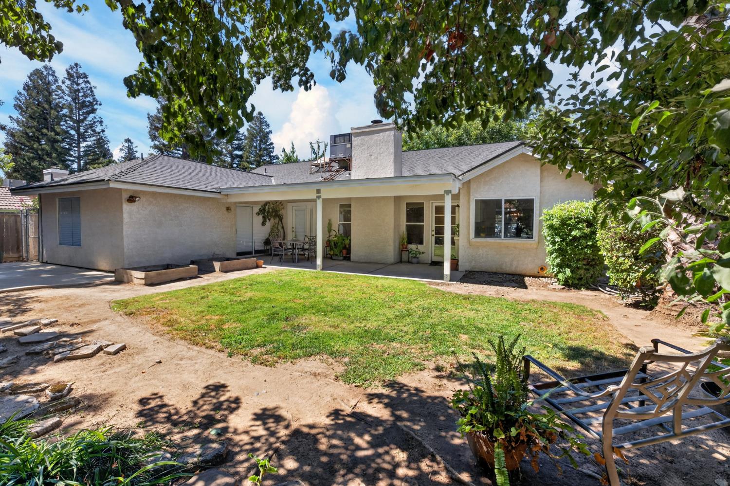 1373 E Portland Ave, Fresno, CA 93720