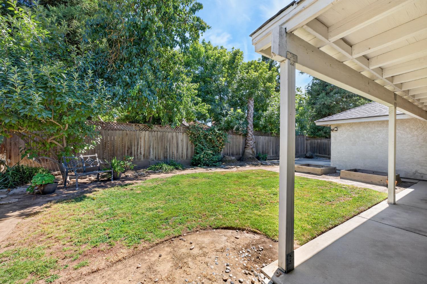 1373 E Portland Ave, Fresno, CA 93720