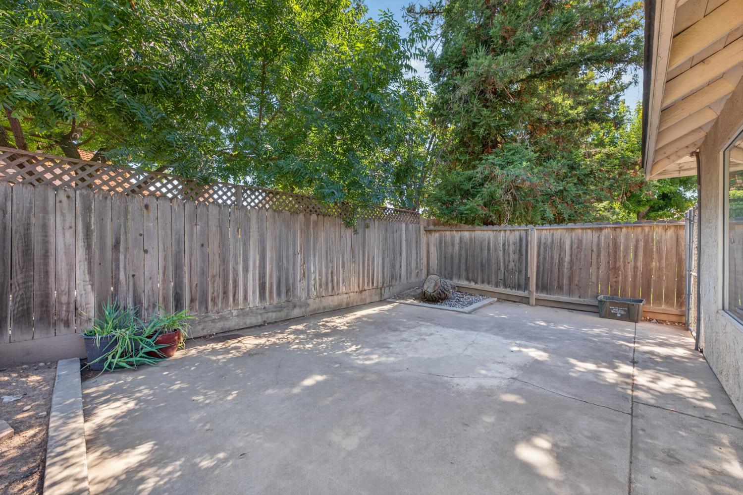 1373 E Portland Ave, Fresno, CA 93720