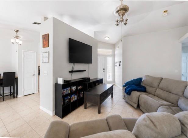 2596 Walnut St, Selma, CA 93662