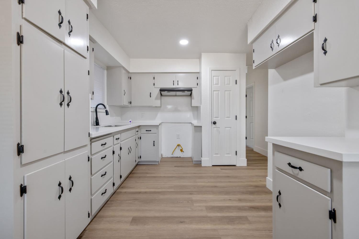 1005 Austin St, Madera, CA 93638