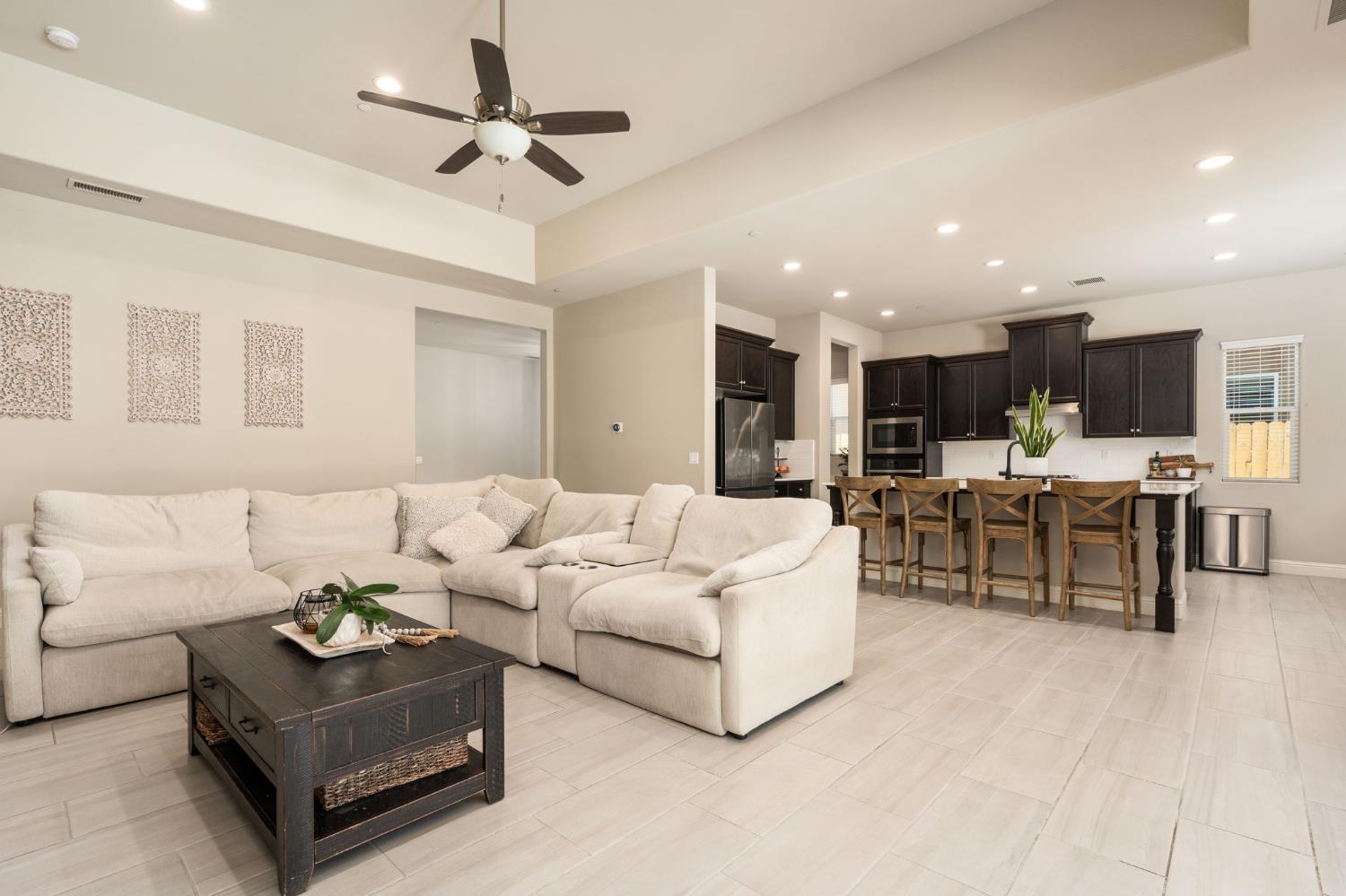 3283 Soledad Ave, Clovis, CA 93619