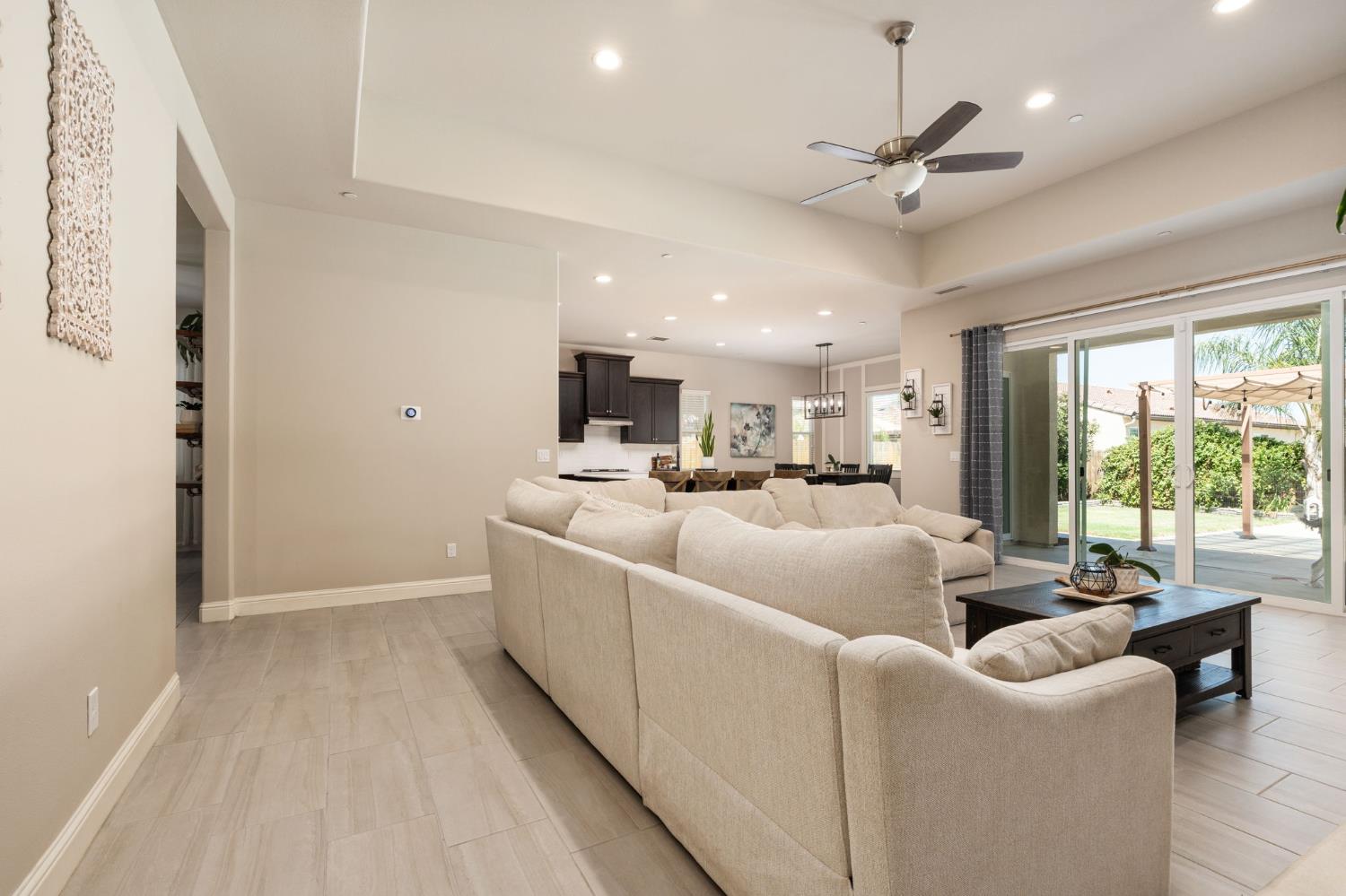 3283 Soledad Ave, Clovis, CA 93619