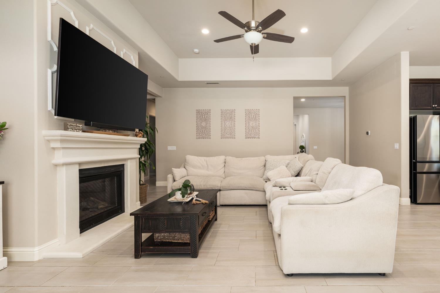 3283 Soledad Ave, Clovis, CA 93619