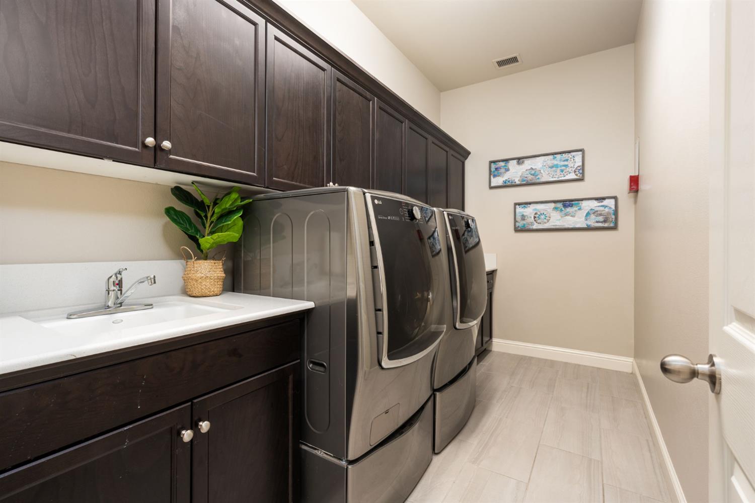 3283 Soledad Ave, Clovis, CA 93619