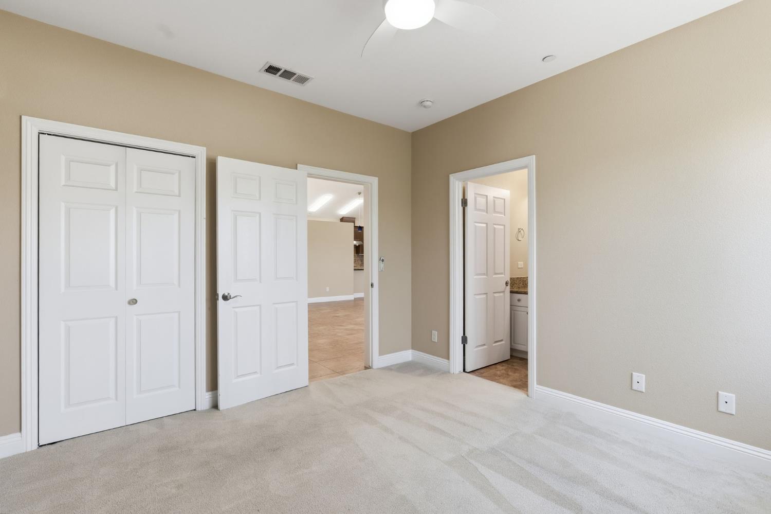 2038 Austin Ave, Clovis, CA 93611