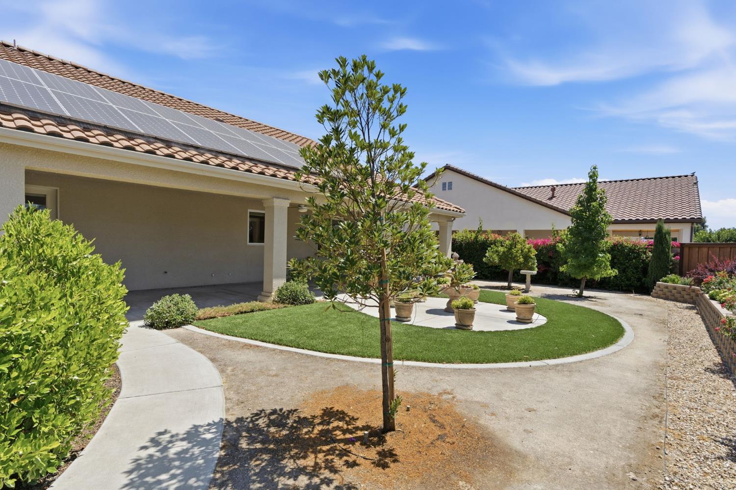 2038 Austin Ave, Clovis, CA 93611