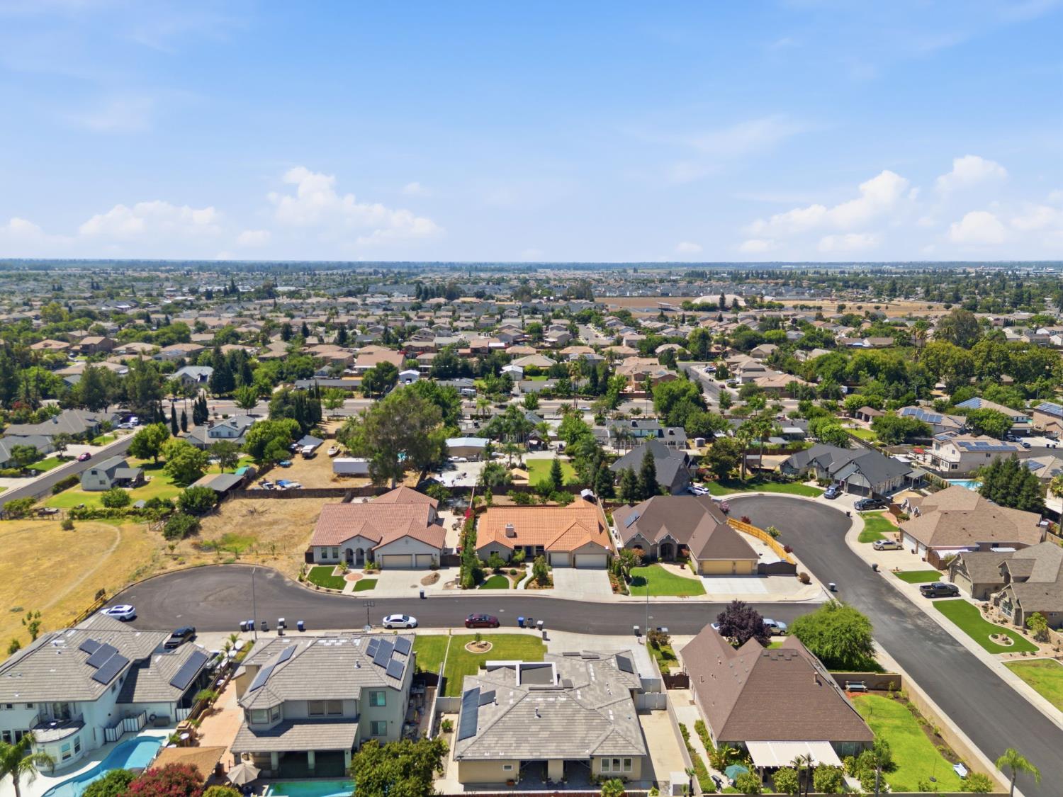 2038 Austin Ave, Clovis, CA 93611