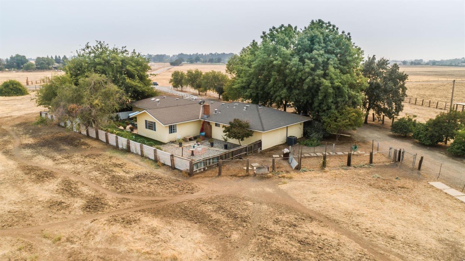 13338 E Herndon Ave, Clovis, CA 93619