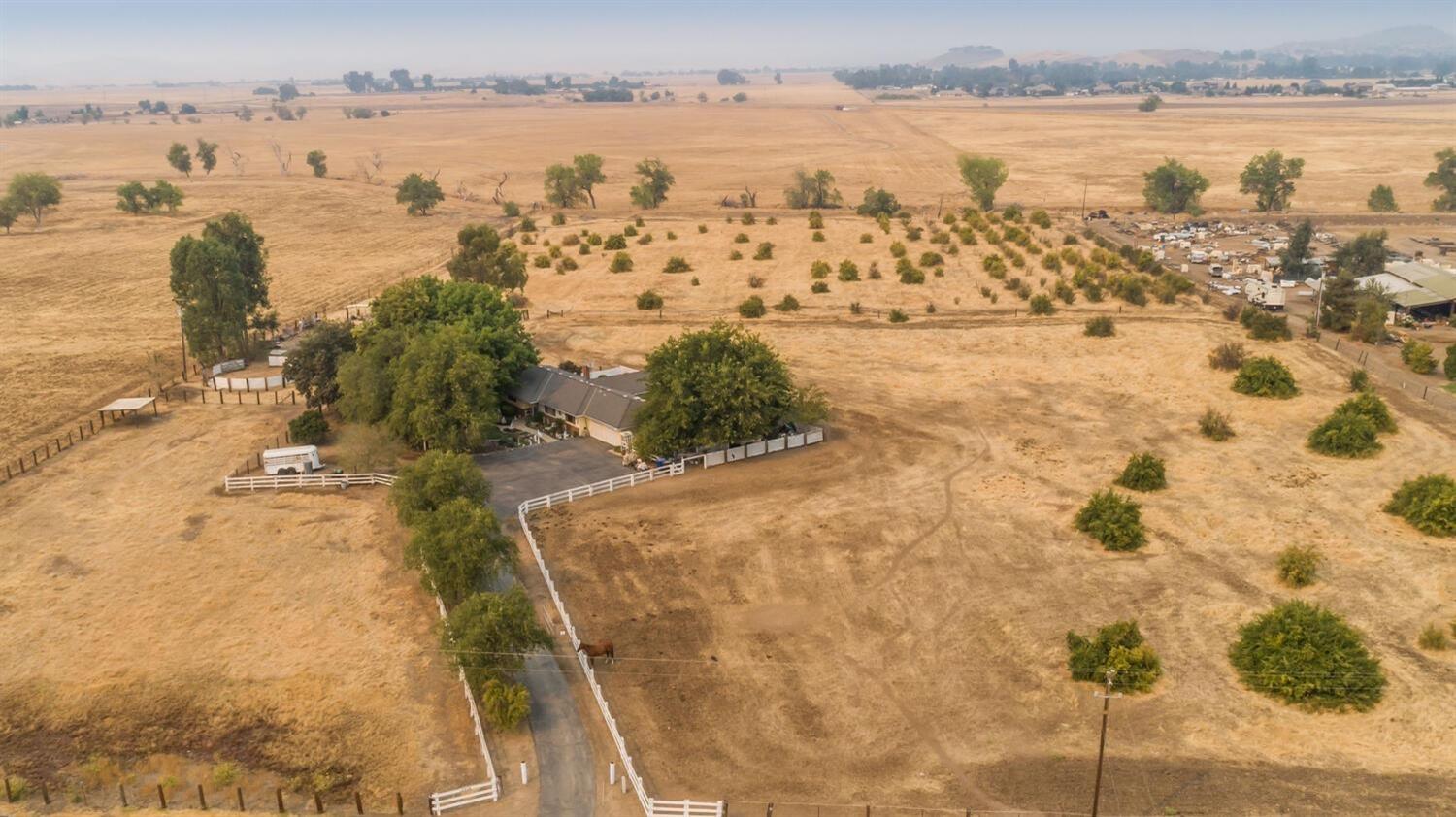13338 E Herndon Ave, Clovis, CA 93619