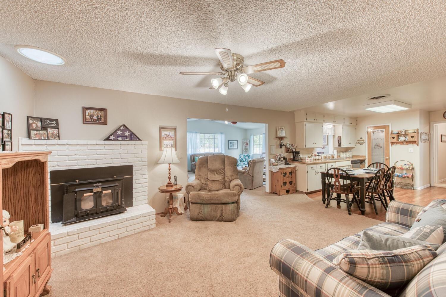 13338 E Herndon Ave, Clovis, CA 93619