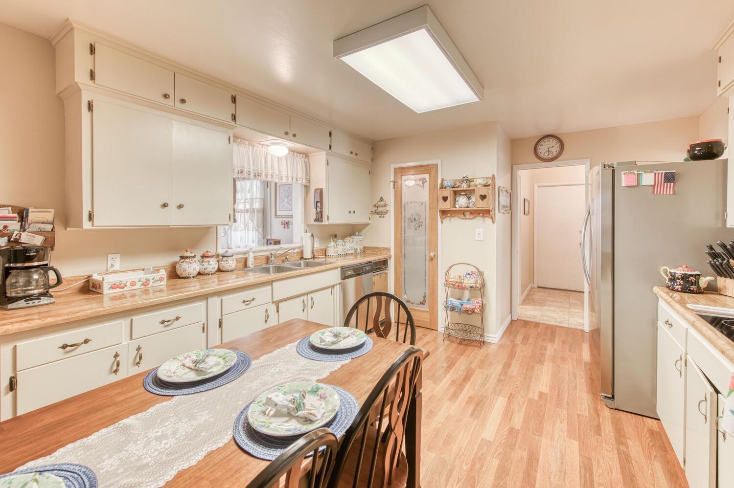 13338 E Herndon Ave, Clovis, CA 93619