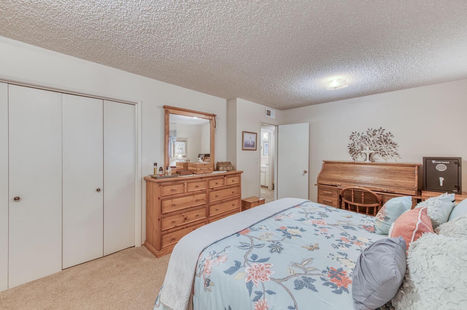13338 E Herndon Ave, Clovis, CA 93619