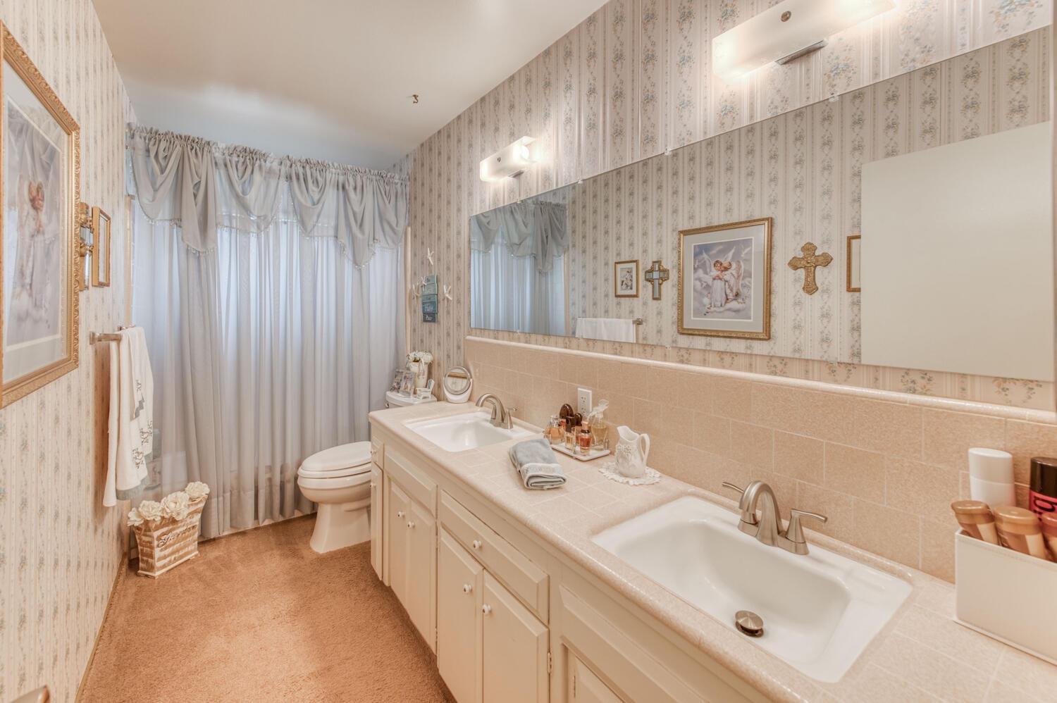13338 E Herndon Ave, Clovis, CA 93619