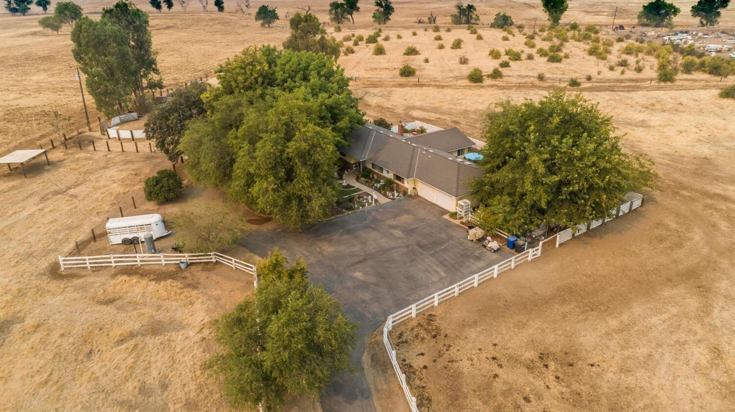 13338 E Herndon Ave, Clovis, CA 93619
