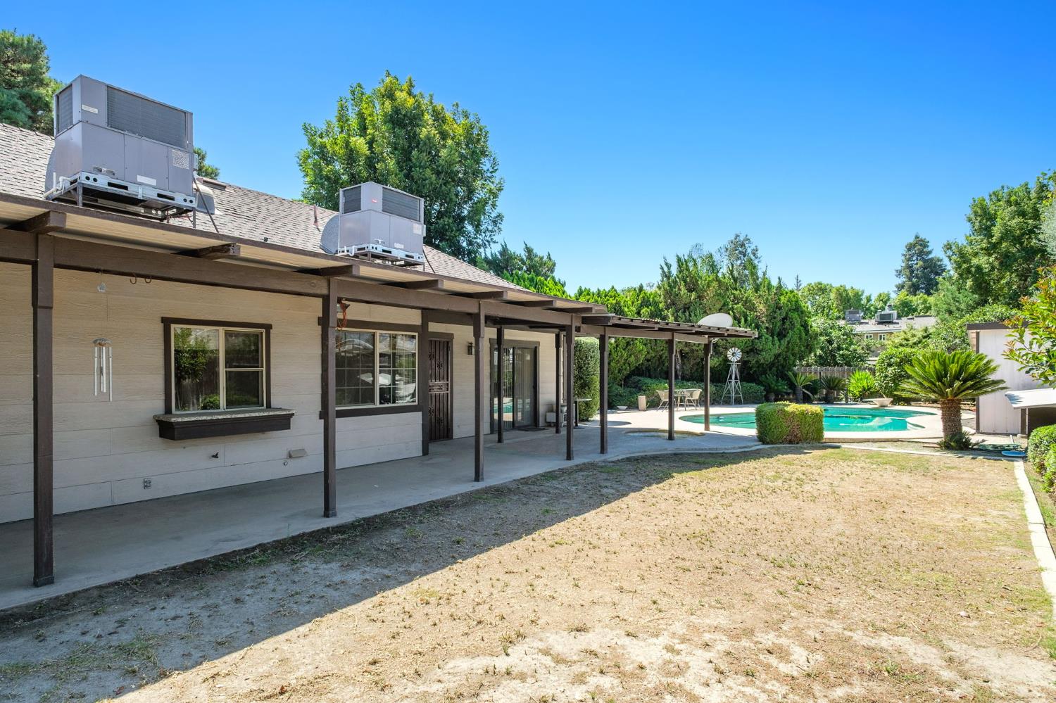 647 W Sycamore Ct, Reedley, CA 93654