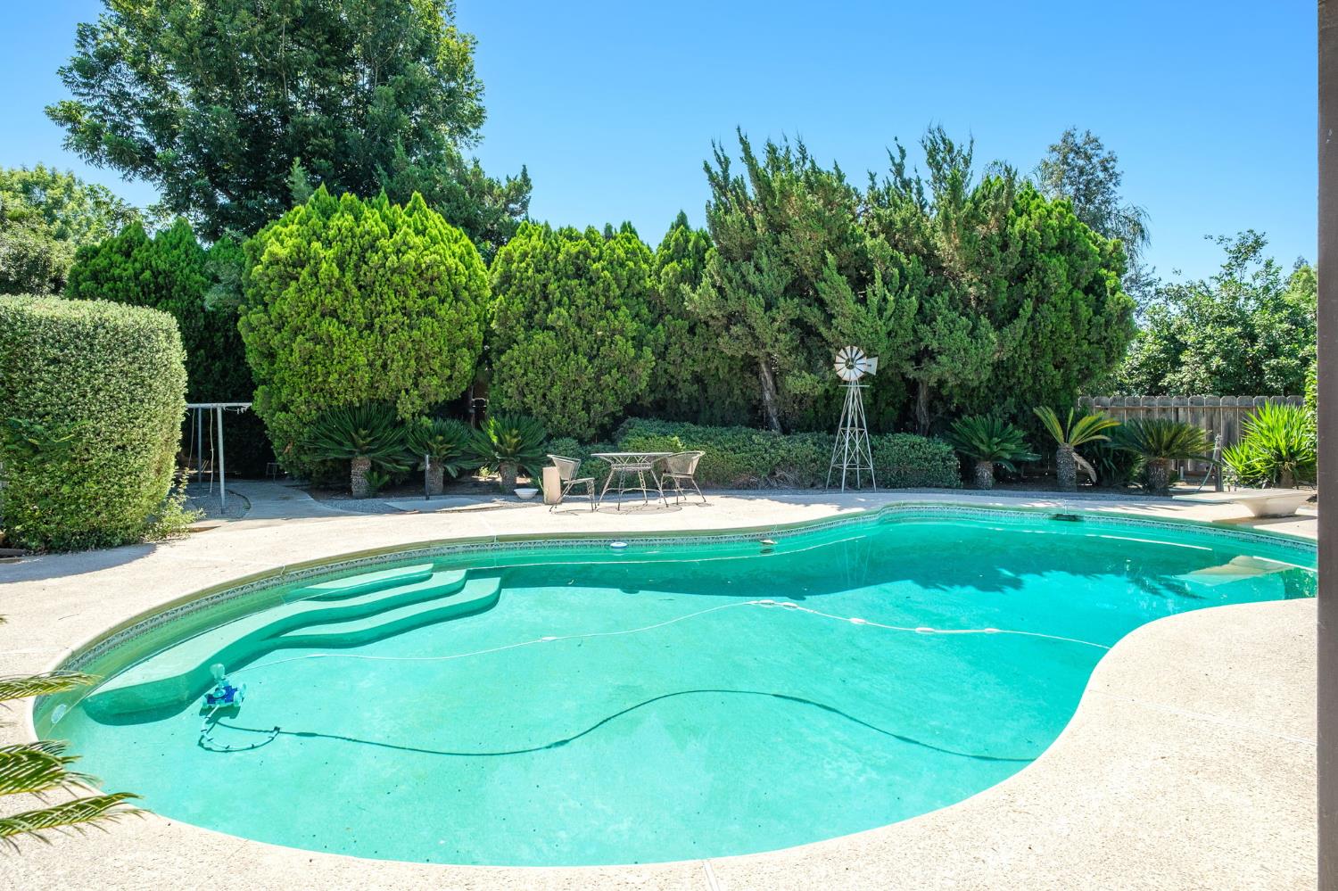647 W Sycamore Ct, Reedley, CA 93654