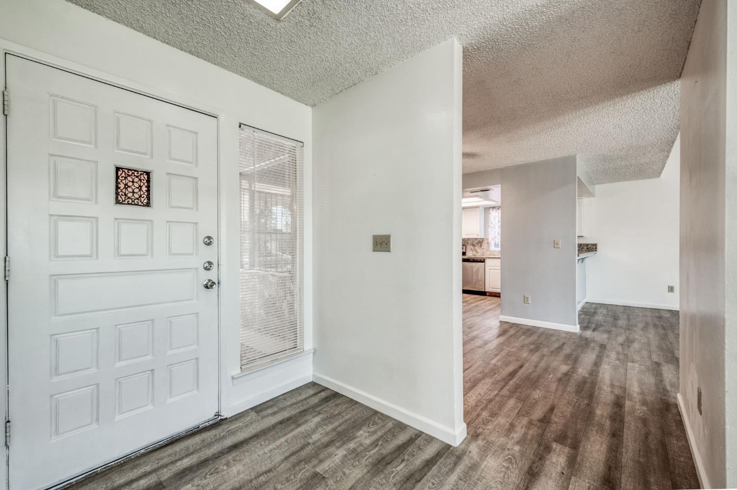 4885 E Atchison Ave, Fresno, CA 93725
